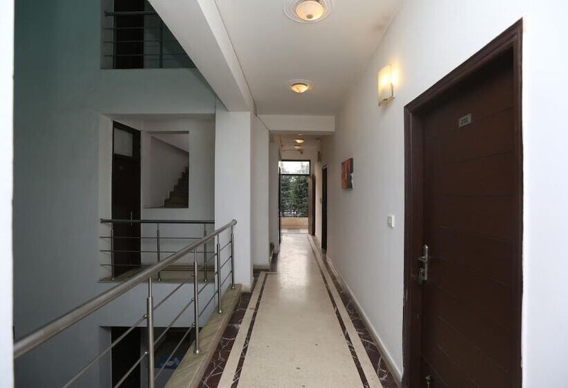 Fabhotel Corple Stays