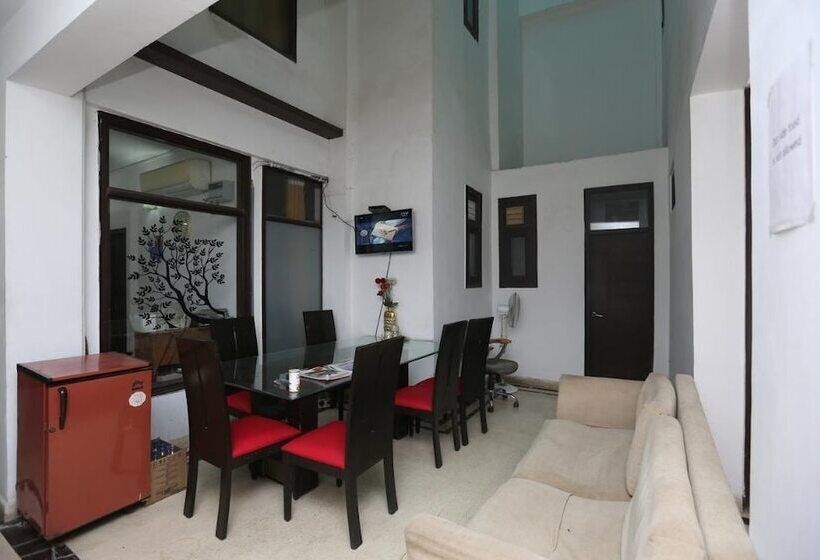 Fabhotel Corple Stays