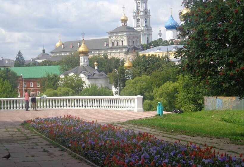 簡易ホテル Aristokrat