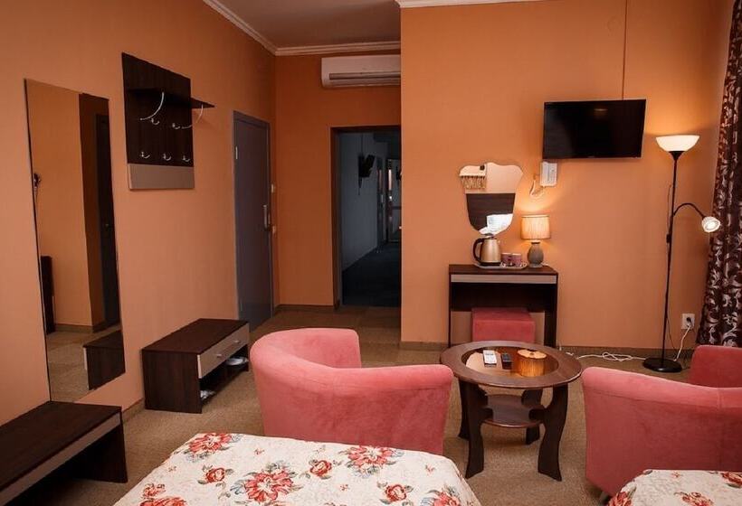 簡易ホテル Raketa