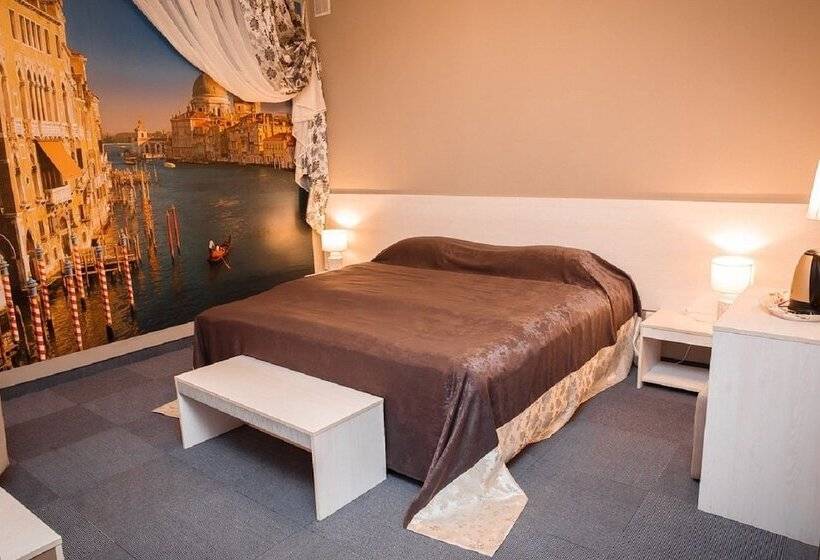 簡易ホテル Raketa