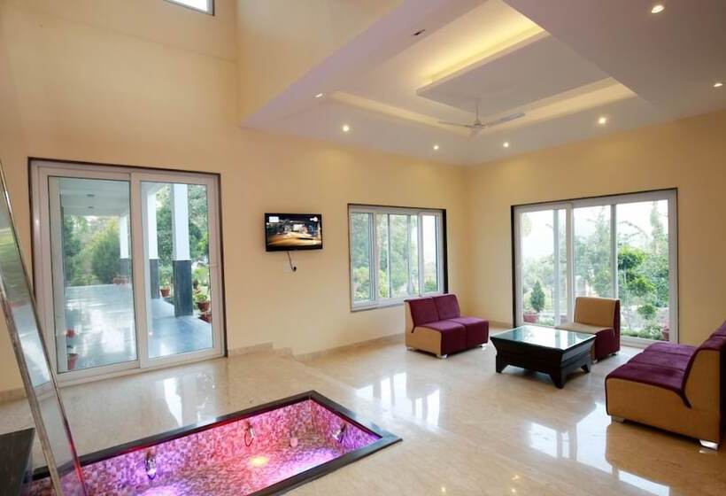 בית מלון כפרי 7heaven Bhimtal