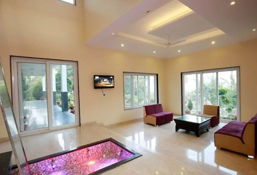 Hotelli 7heaven Bhimtal