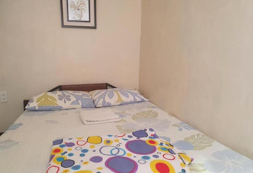 Hotel Aa Travellers Pad