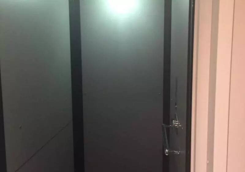 Hotelli Hôtel ô Laval