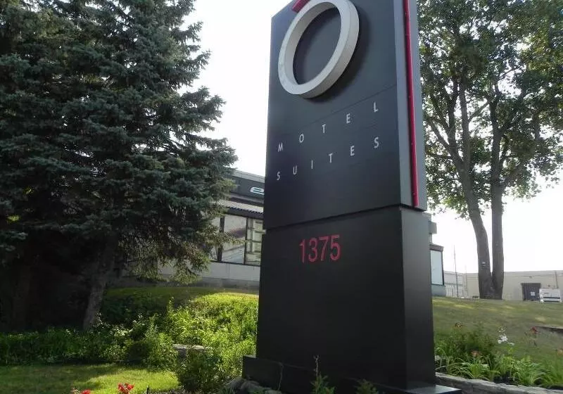 Hotelli Hôtel ô Laval