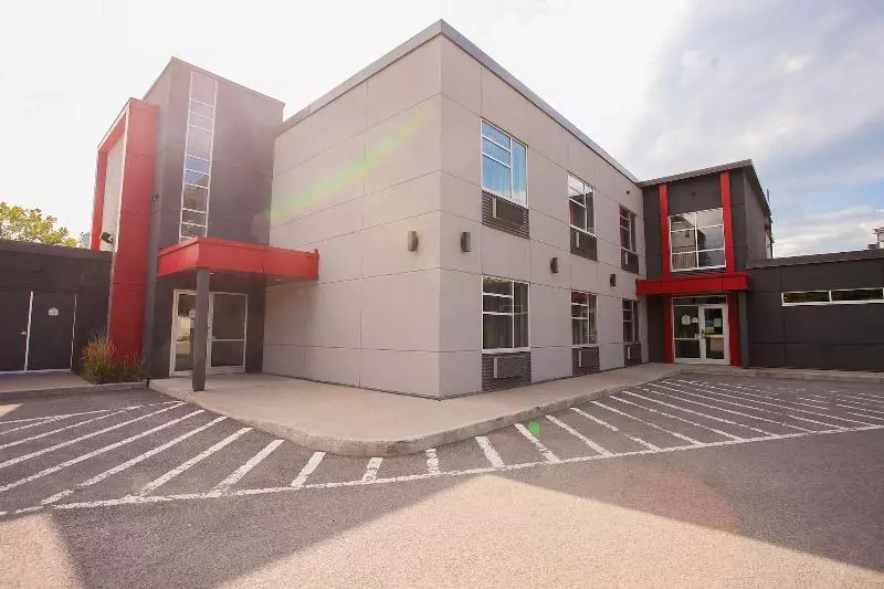 Hotelli Hôtel ô Laval