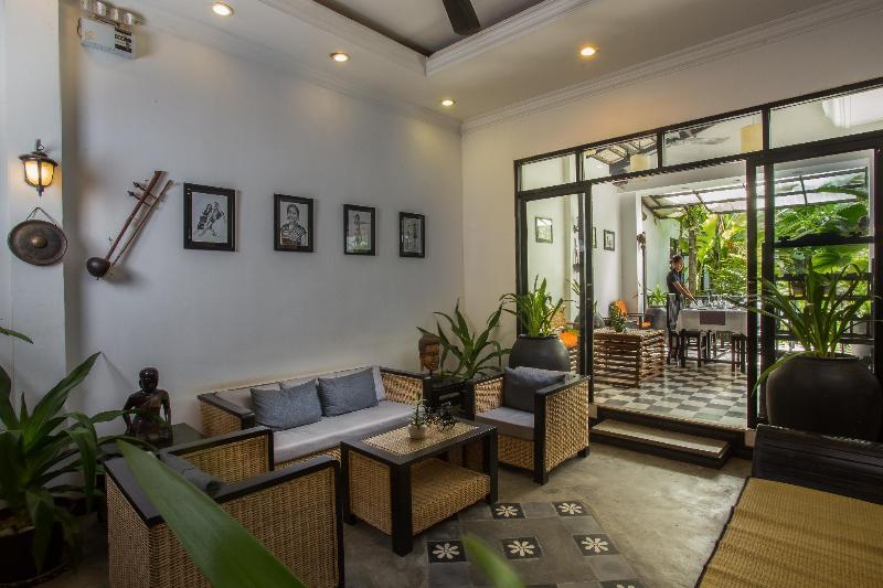 هتل People By The Community