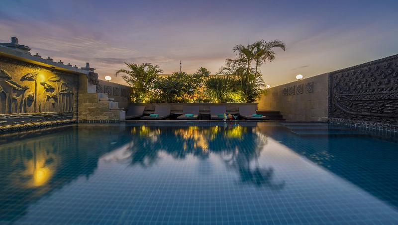 هتل People By The Community