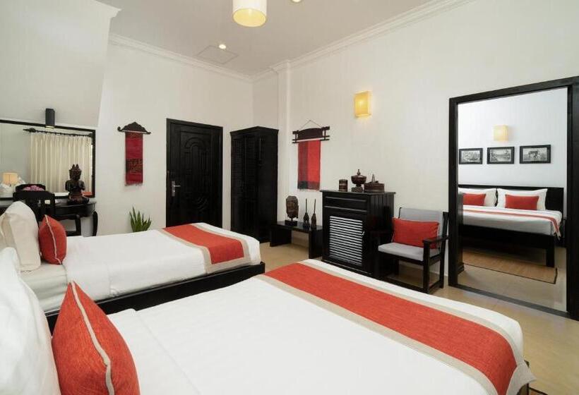 هتل People By The Community