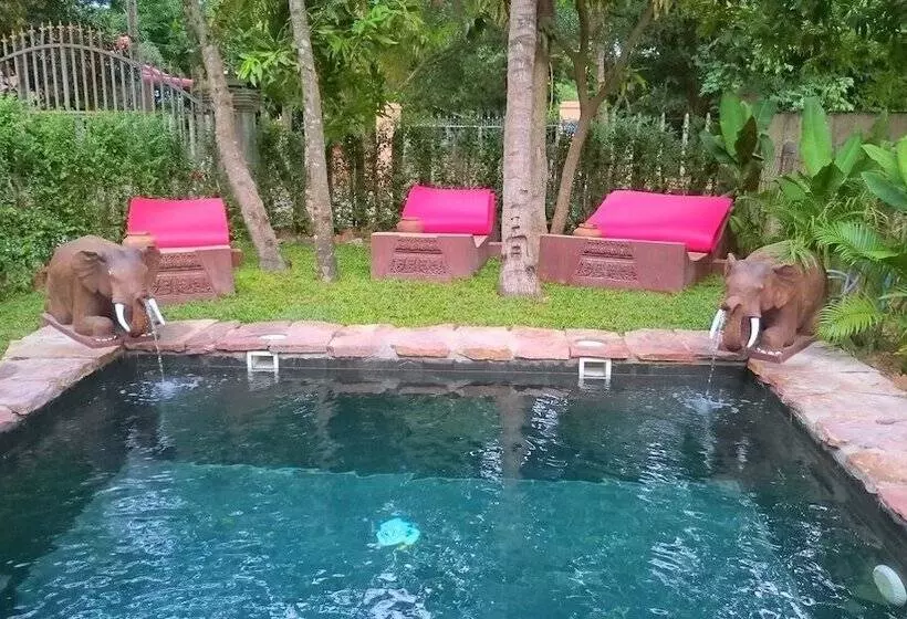 پانسیون Manuelaeric Homestay