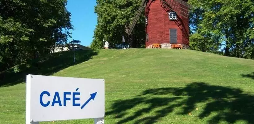 Vandrarhemmet Mangelgården   Hostel