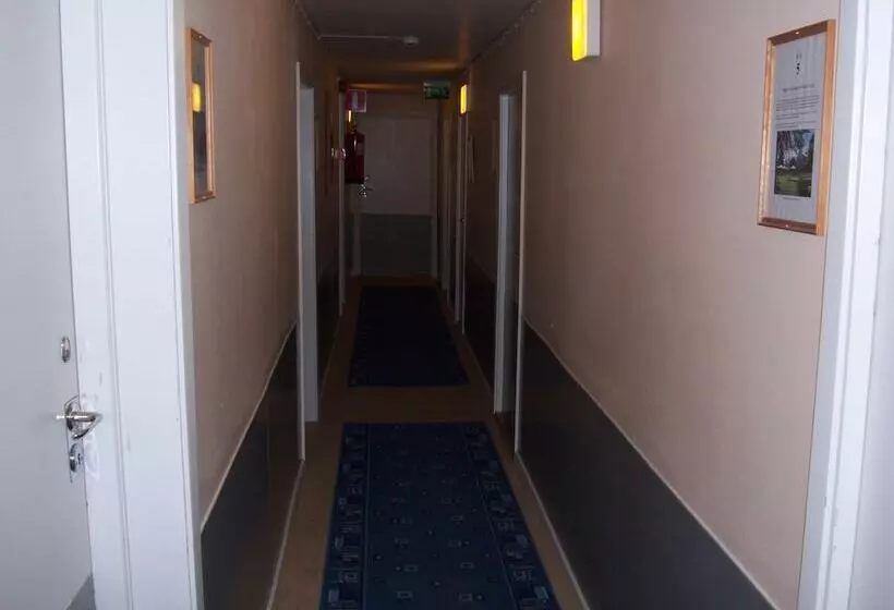 Vandrarhemmet Mangelgården   Hostel