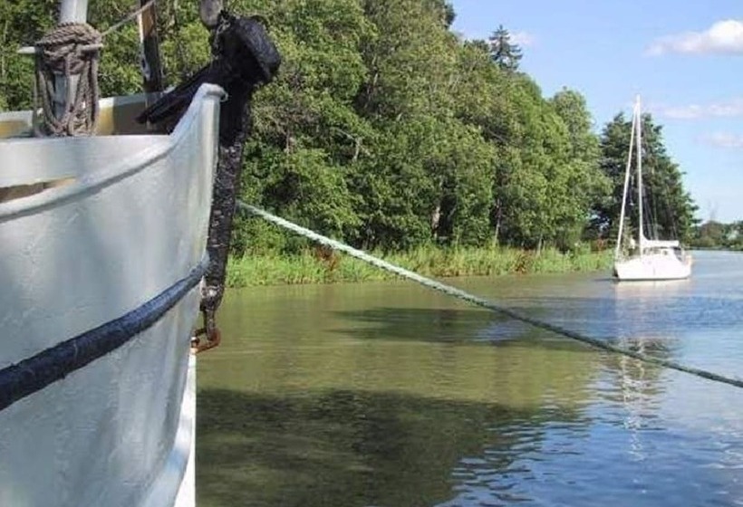 Vandrarhemmet Mangelgården   Hostel