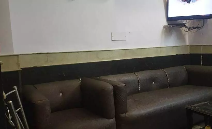 هتل Adb Rooms Pk International