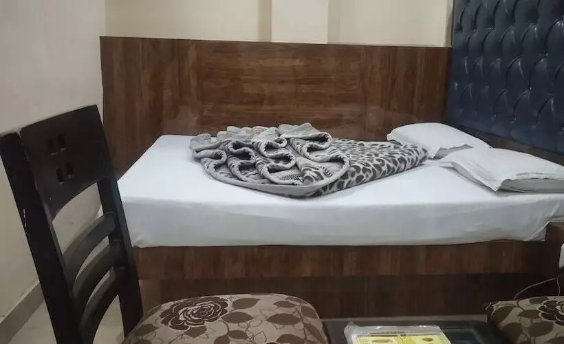 هتل Adb Rooms Pk International