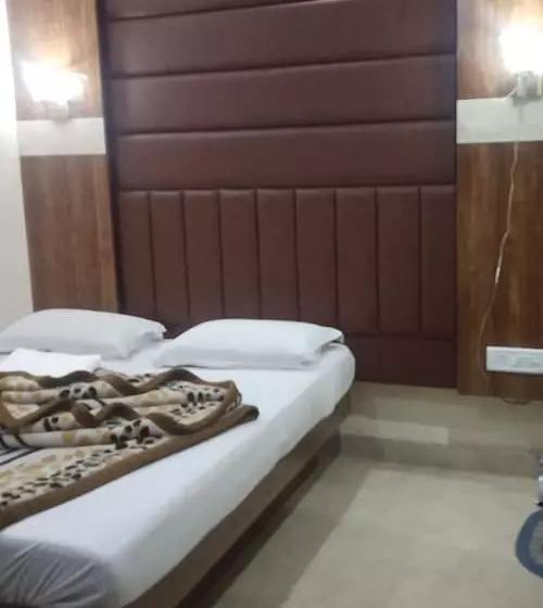 هتل Adb Rooms Pk International