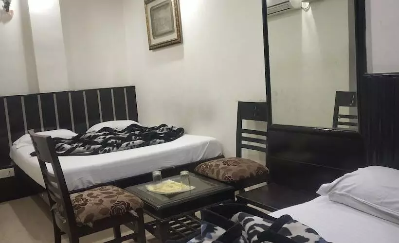 هتل Adb Rooms Pk International
