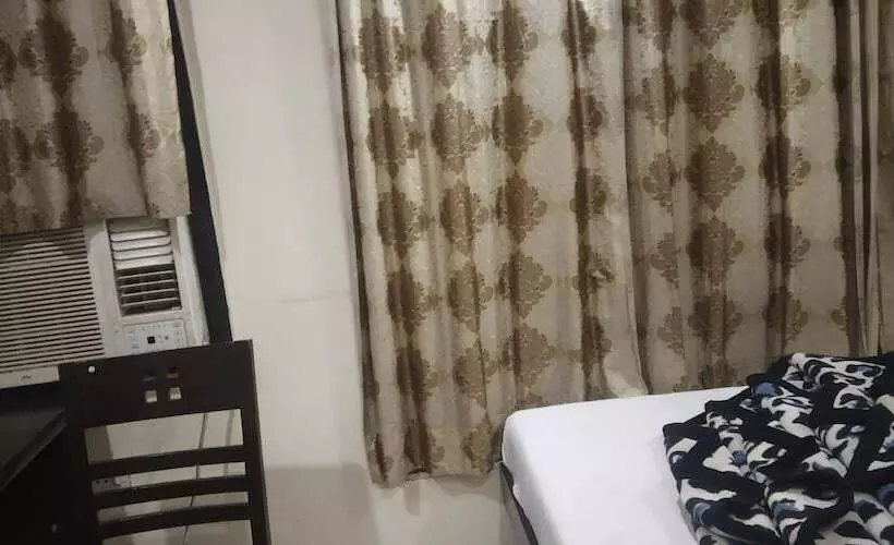 هتل Adb Rooms Pk International