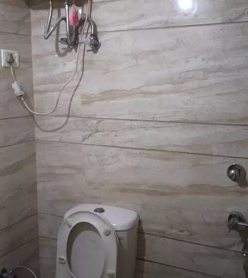 هتل Adb Rooms Pk International