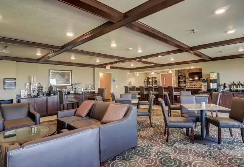 Hotelli Cobblestone Inn & Suites  Ord