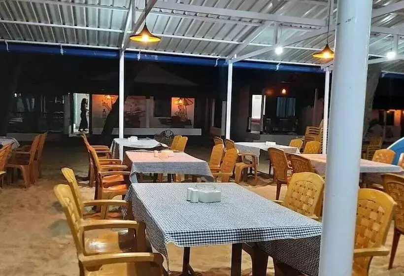 Hotelli R K Beach Cottage