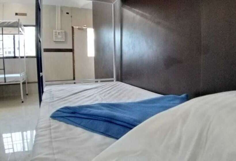 هتل R K Beach Cottage