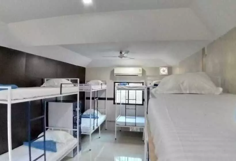 Hotelli R K Beach Cottage