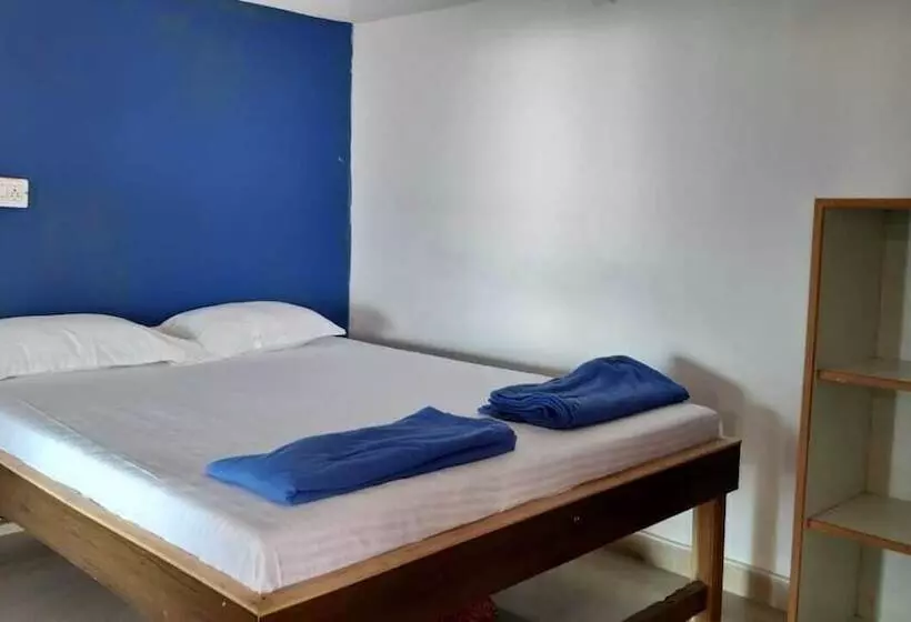 Hotelli R K Beach Cottage
