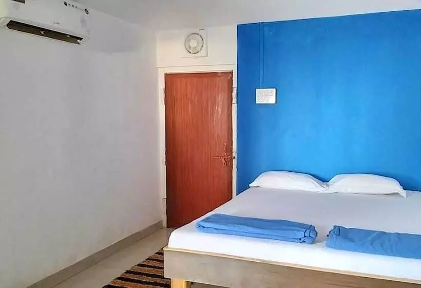 Hotelli R K Beach Cottage