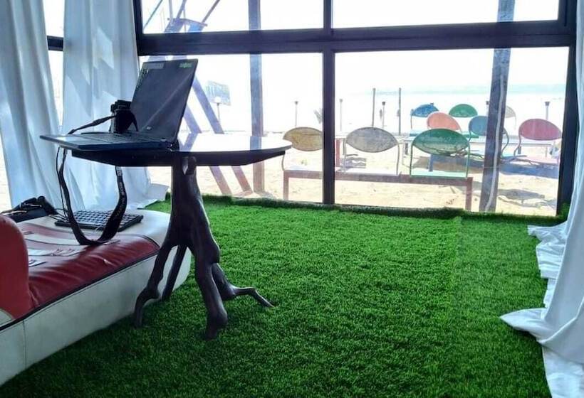 هتل R K Beach Cottage