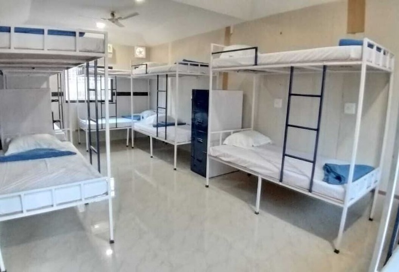 هتل R K Beach Cottage