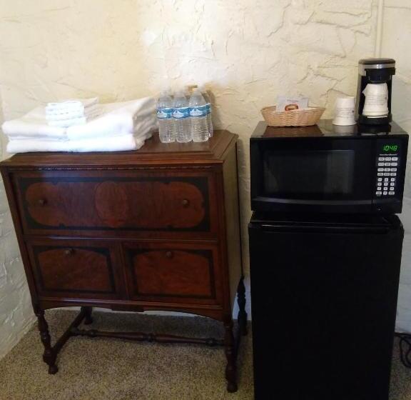 Grand Canyon West Hotel Sheps Miners Inn