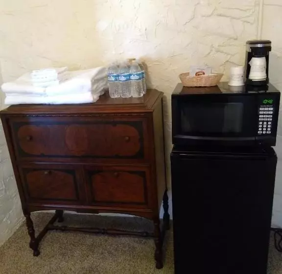 Grand Canyon West Hotel Sheps Miners Inn