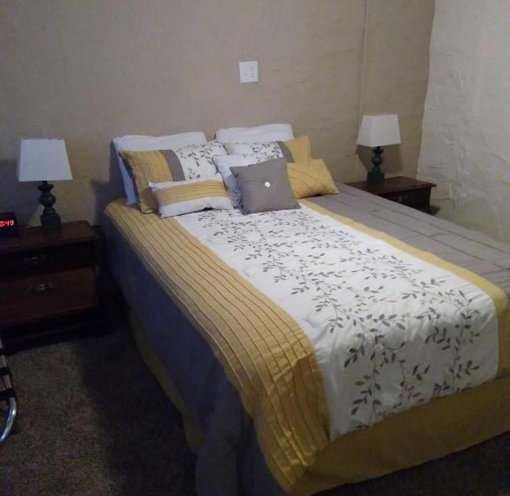 Grand Canyon West Hotel Sheps Miners Inn