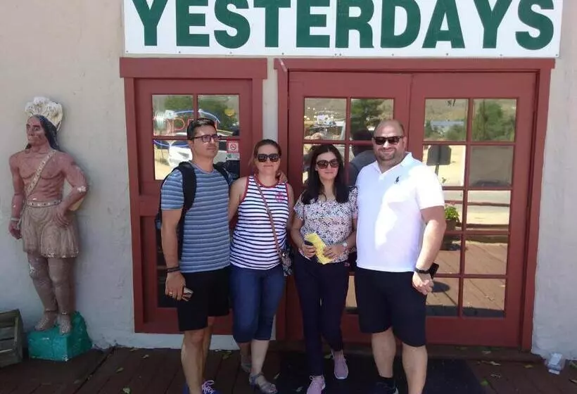 Grand Canyon West Hotel Sheps Miners Inn