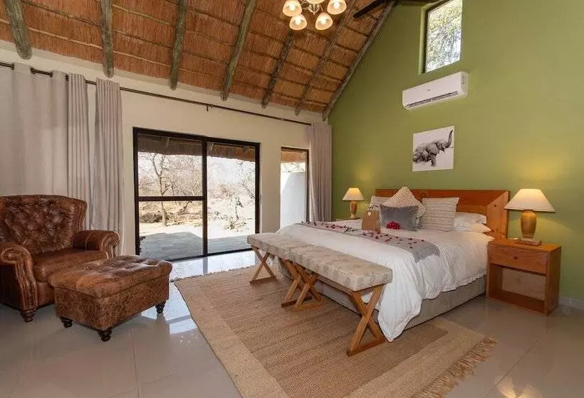 ホテル Tomo Safari Lodge