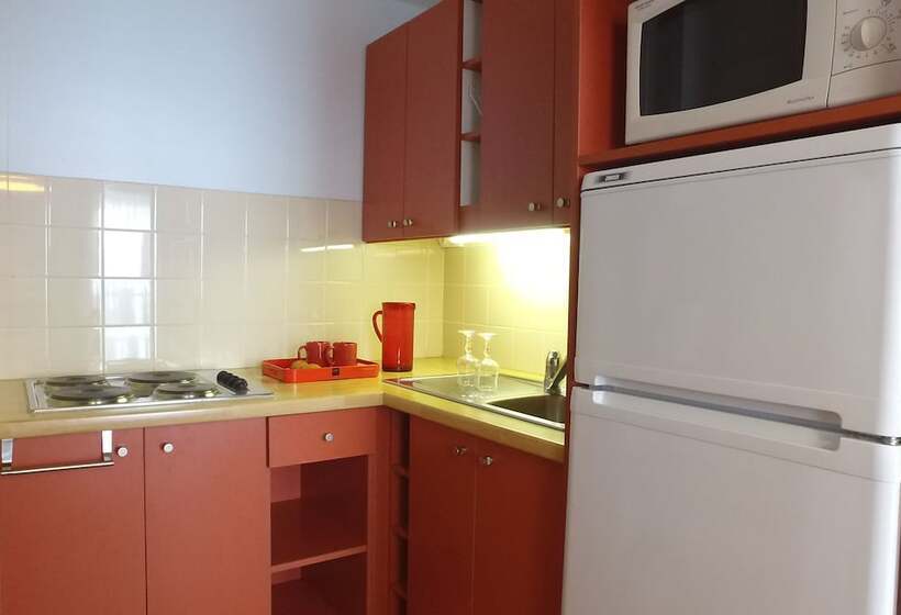 فندق Vvf Les 7 Laux Massif De Belledonne, Prapoutel