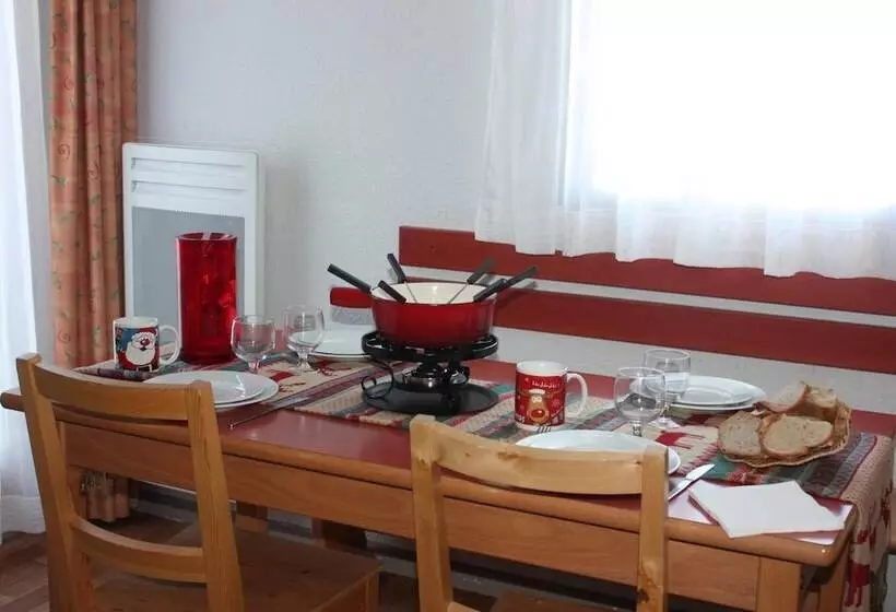 Hotelli Vvf Les 7 Laux Massif De Belledonne, Prapoutel