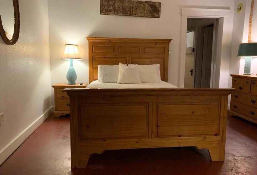 Historic Whiting Hotel Suites