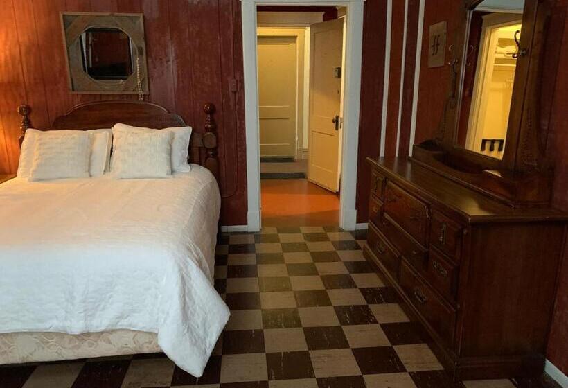 Historic Whiting Hotel Suites