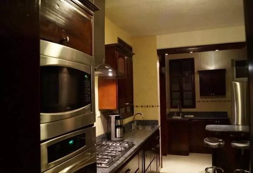 ペンション Apartamentos Confortables  Aeropuerto