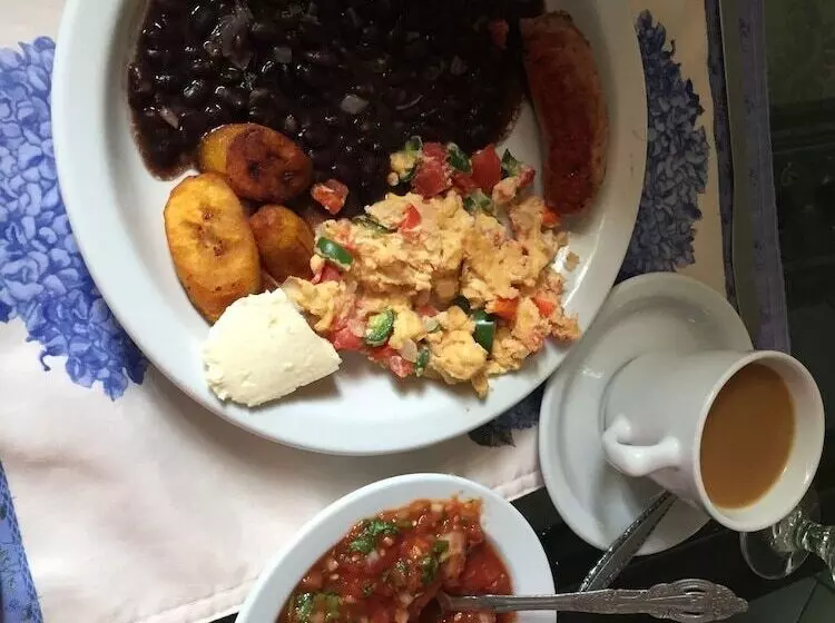 ペンション Apartamentos Confortables  Aeropuerto