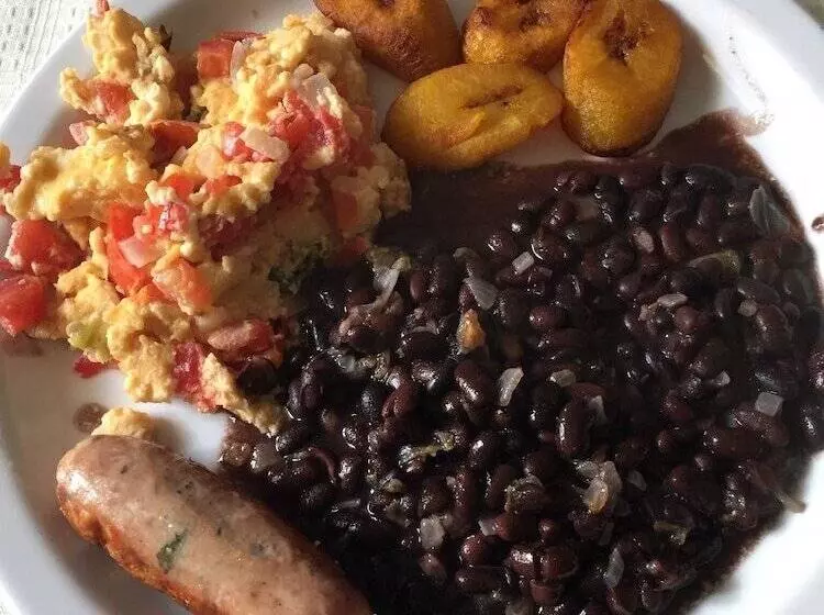 ペンション Apartamentos Confortables  Aeropuerto