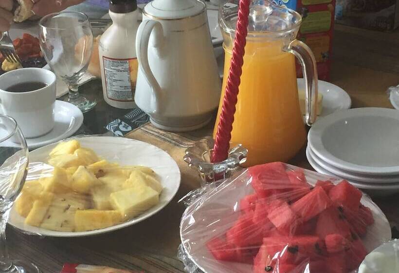 پانسیون Apartamentos Confortables  Aeropuerto