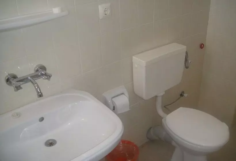 Zeybek Otel Seferi̇hi̇sar