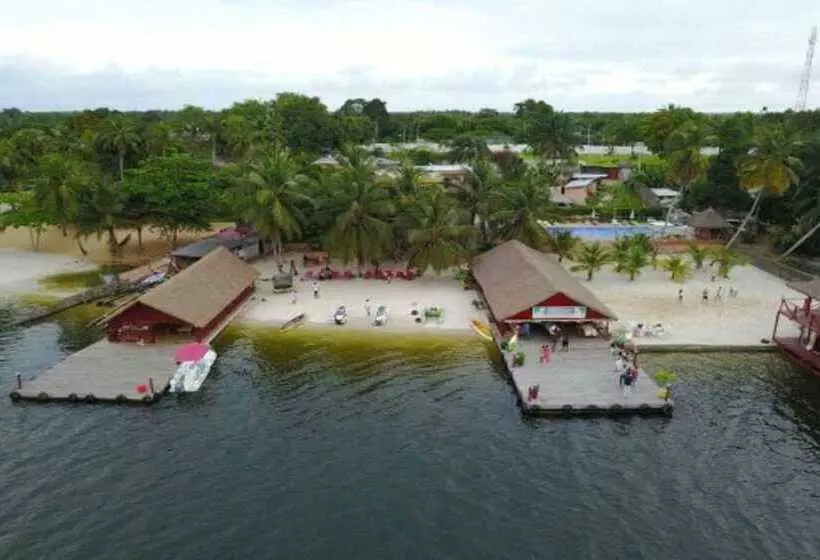 هتل Rosa Beach   Chez Rodrigue