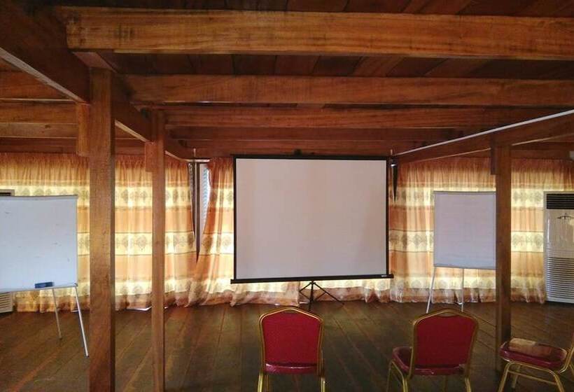 هتل Rosa Beach   Chez Rodrigue