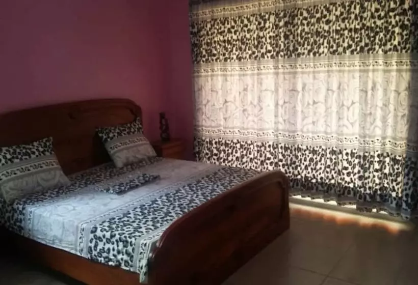 هتل Rosa Beach   Chez Rodrigue