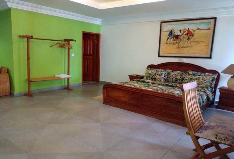 هتل Rosa Beach   Chez Rodrigue